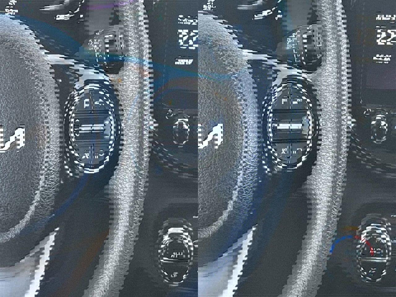 Certified 2023 Kia Soul S image 23