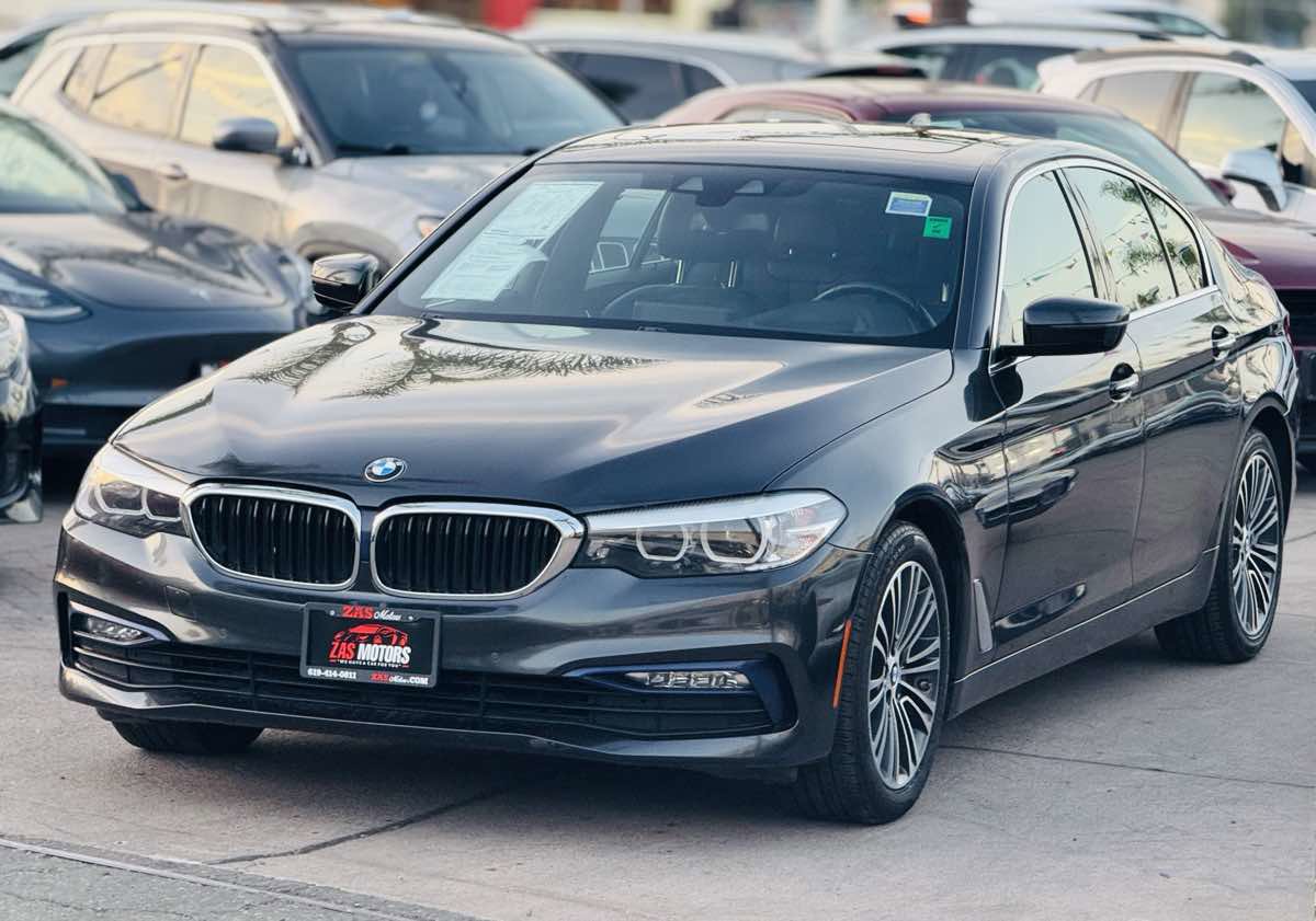 Used 2018 BMW 530i w/ Premium Package image 3