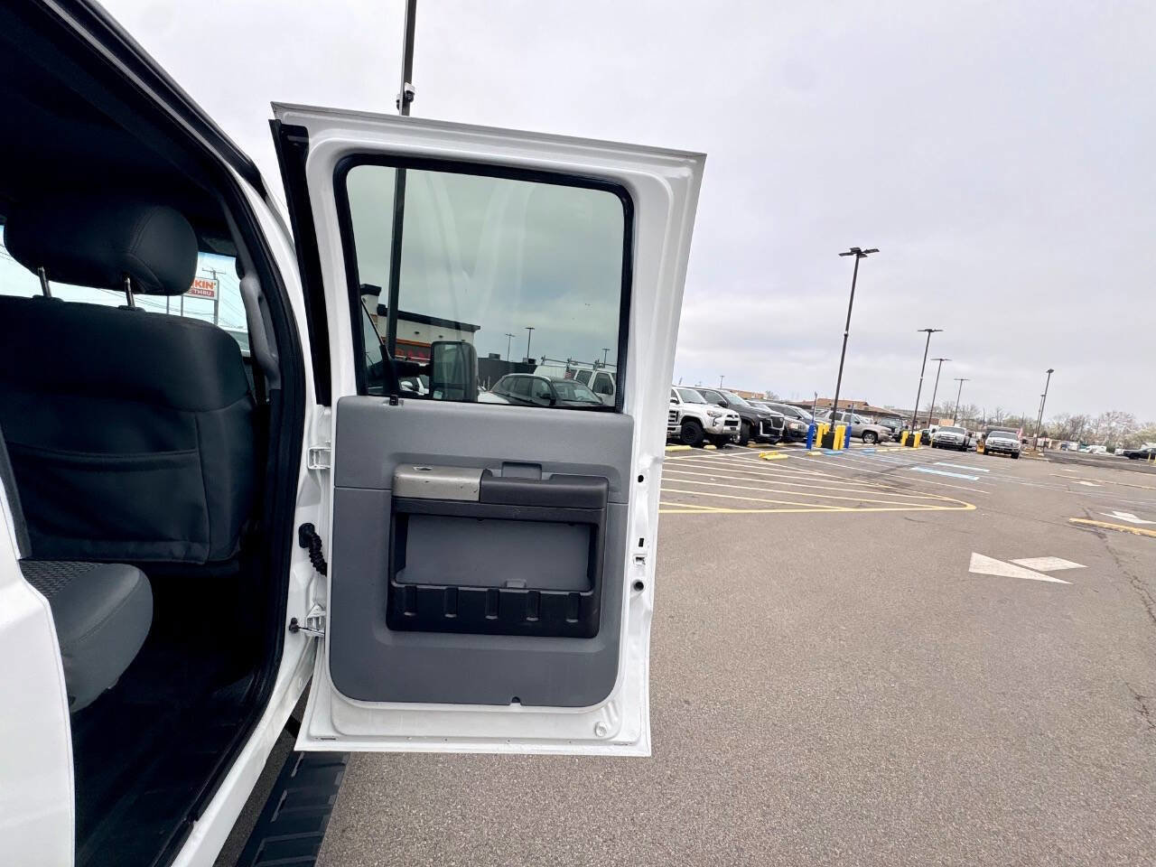 Used 2015 Ford F250 XLT image 27