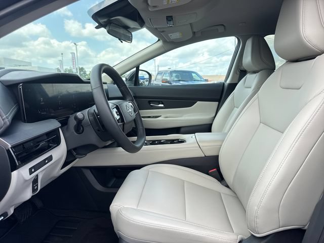 Used 2025 Nissan Murano SV w/ Cargo Package FWD image 13