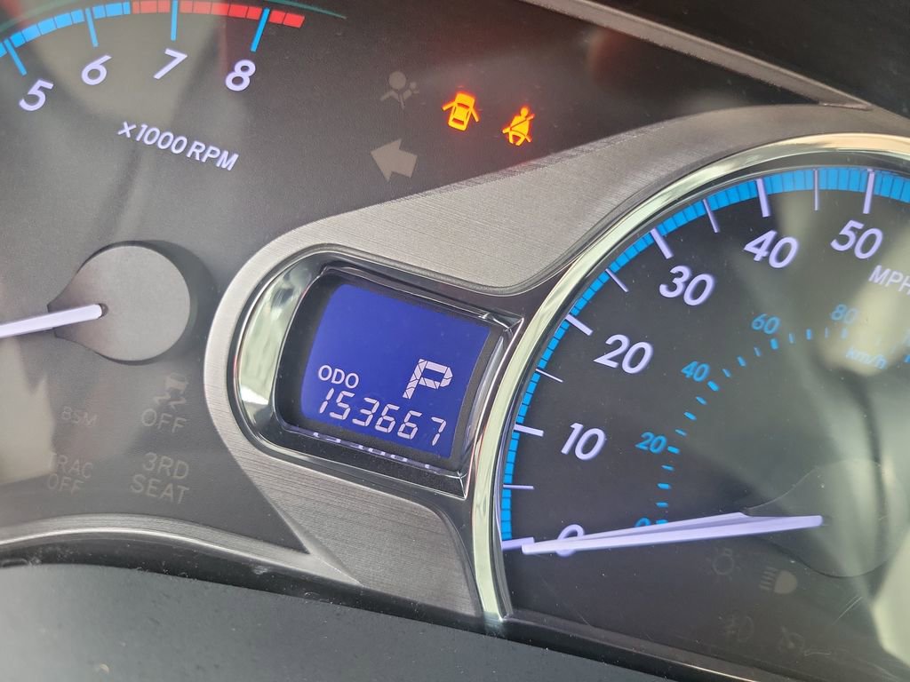 Used 2013 Toyota Sienna XLE w/ Entertainment Pkg image 19