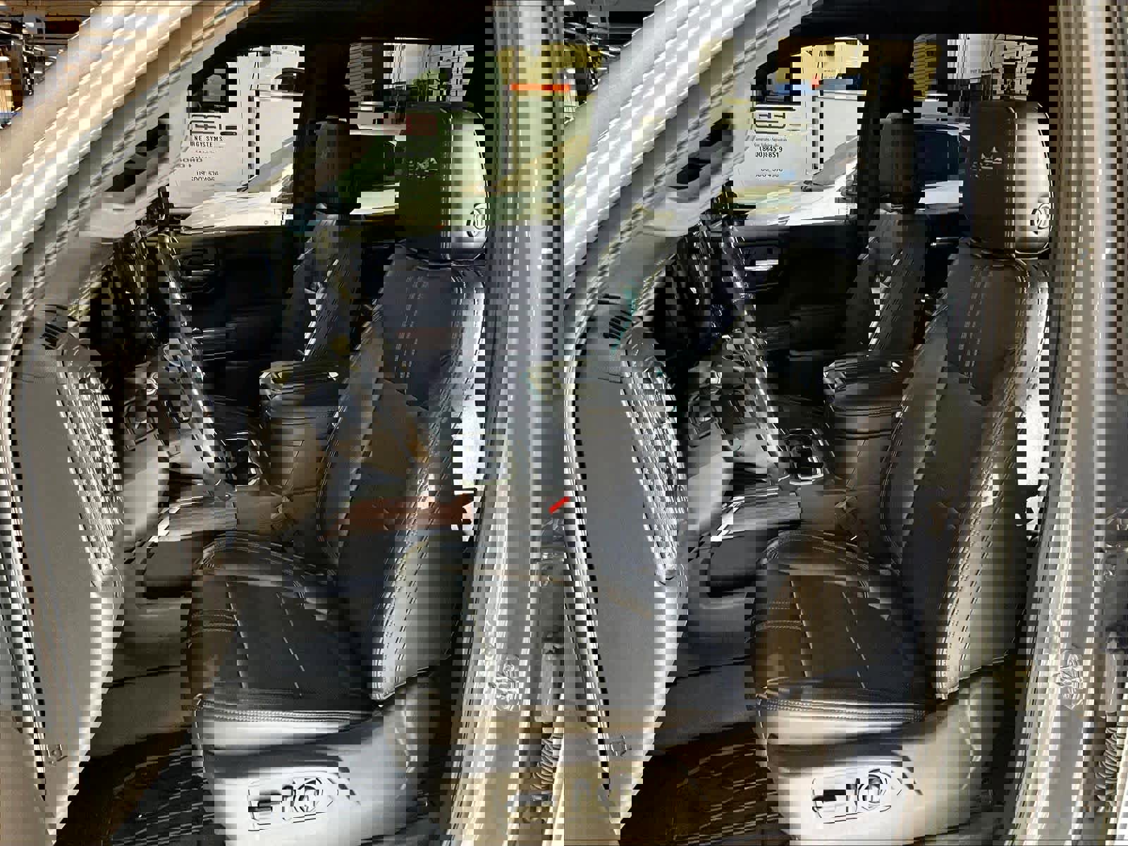 Used 2020 Chevrolet Silverado 1500 High Country w/ Technology Package image 10