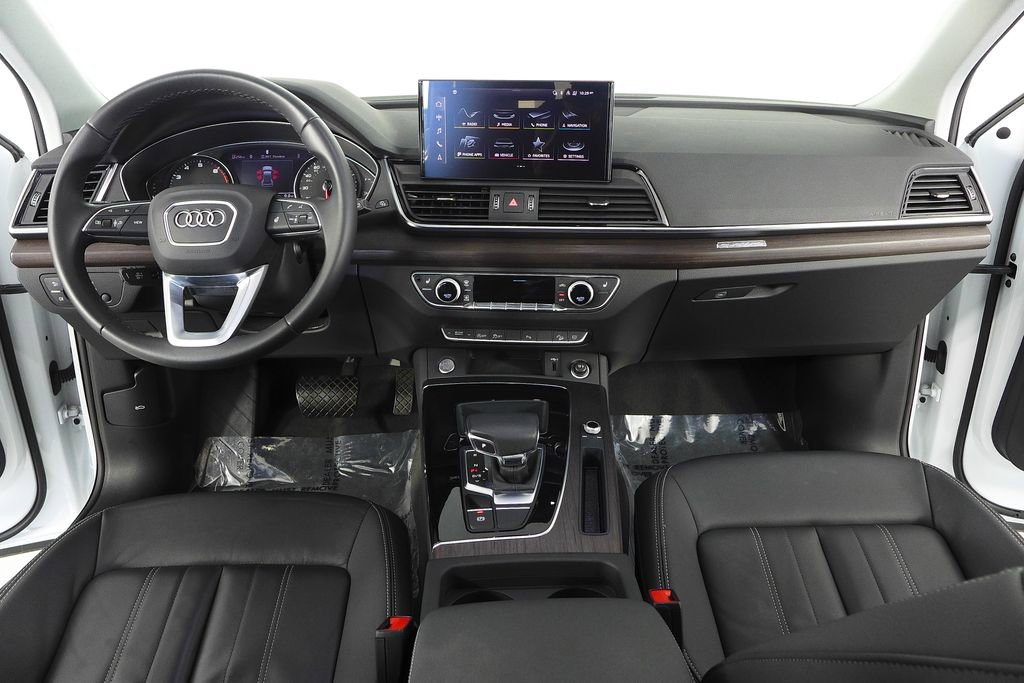 Used 2023 Audi Q5 2.0T Premium w/ Convenience Package image 25