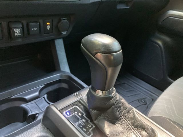 Used 2021 Toyota Tacoma TRD Off-Road image 32