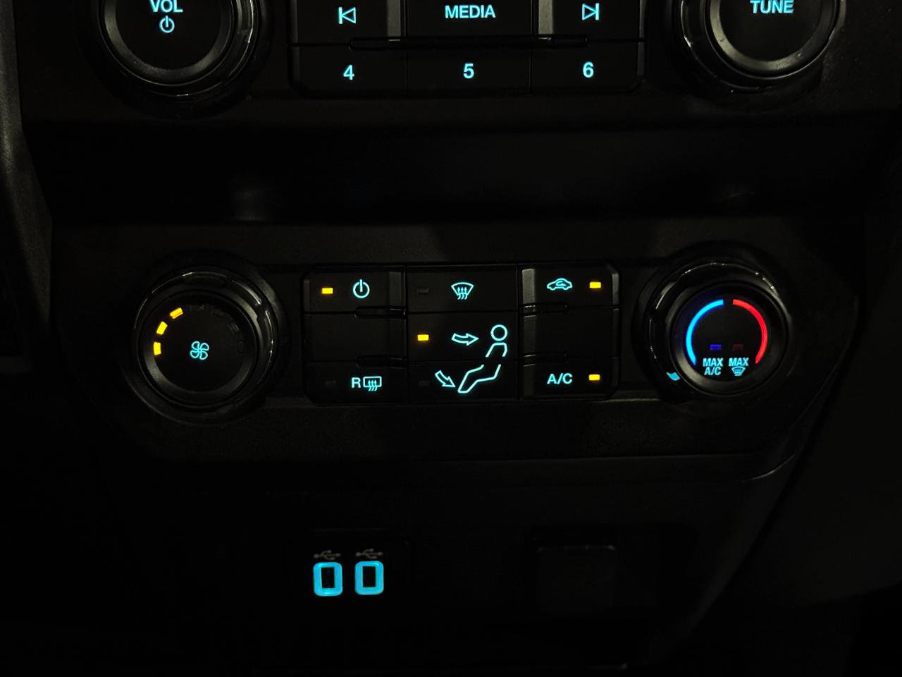 Used 2019 Ford F250 XL w/ Power Equipment Group RWD image 28