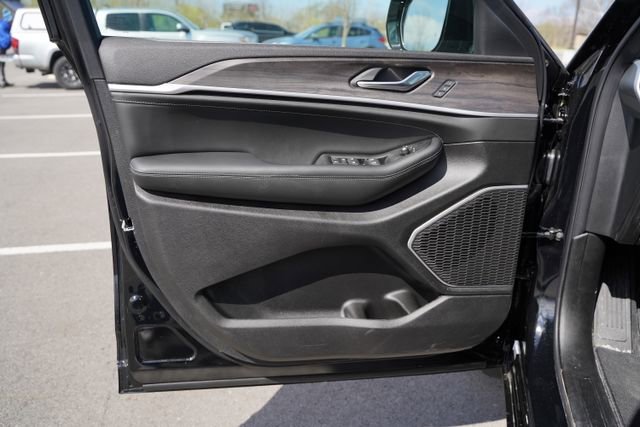 New 2026 Jeep Grand Cherokee Limited image 13