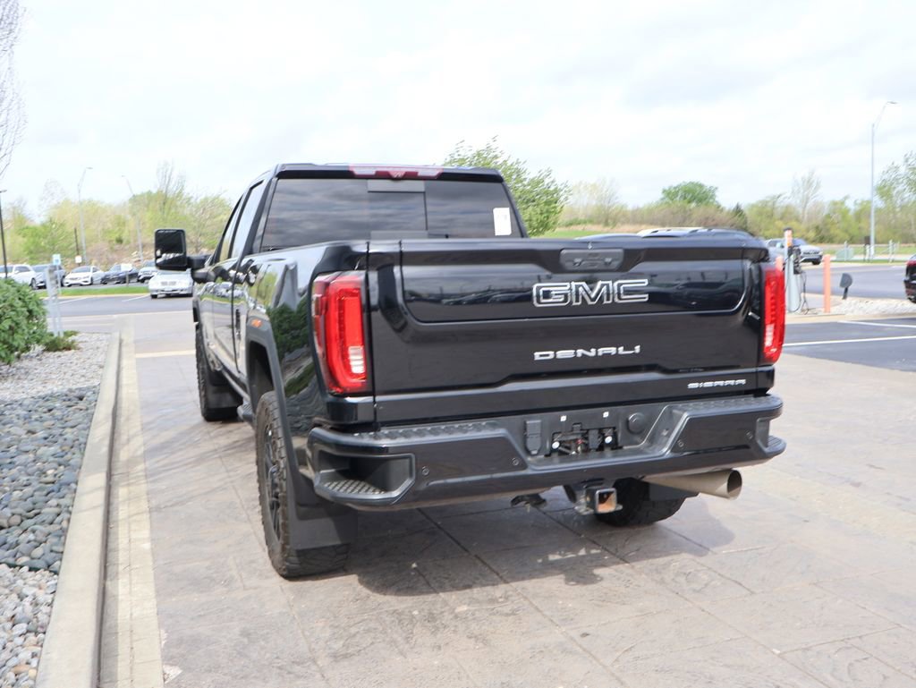 Used 2021 GMC Sierra 2500 Denali w/ Denali Black Diamond Edition AWD/4WD image 10