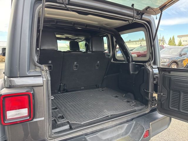 Used 2018 Jeep Wrangler Unlimited Rubicon image 17