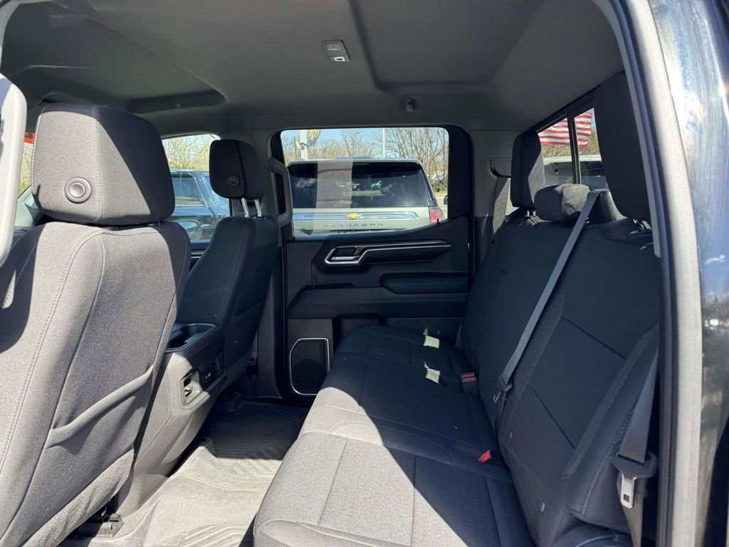 Used 2023 Chevrolet Silverado 1500 RST w/ Convenience Package II AWD/4WD image 9