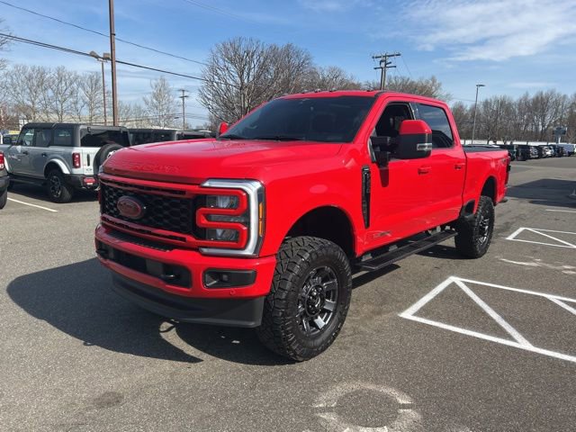 Used 2023 Ford F350 Lariat w/ Lariat Ultimate Package image 3