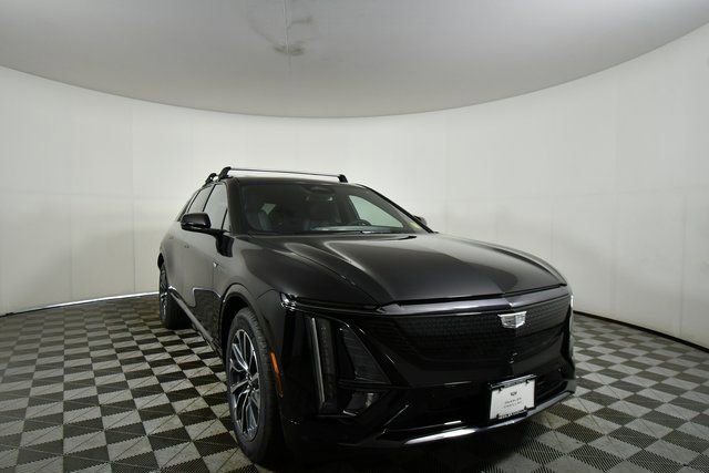 New 2025 Cadillac Lyriq Sport w/ LPO, Floor Liner Package image 17