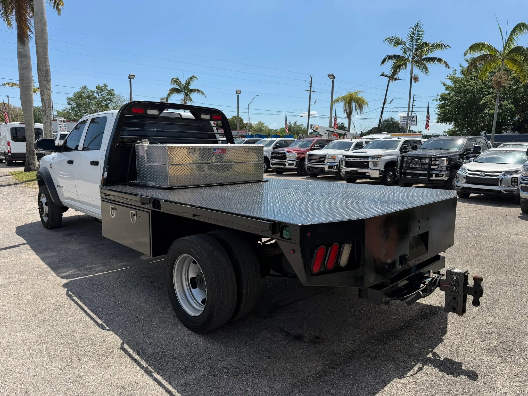 Used 2020 RAM 4500 Tradesman w/ Chrome Appearance Group AWD/4WD image 3
