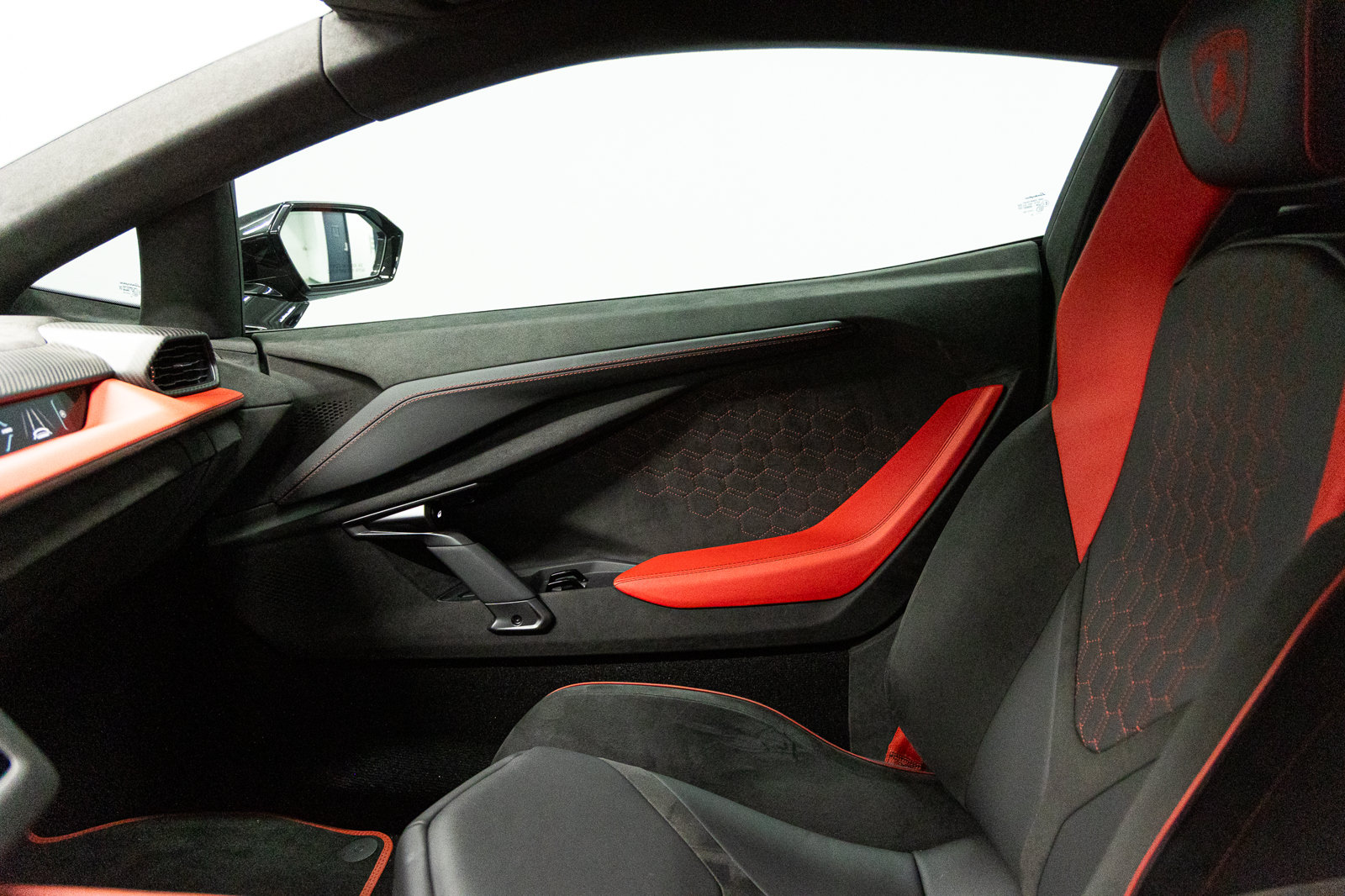 Used 2024 Lamborghini Revuelto AWD/4WD image 49