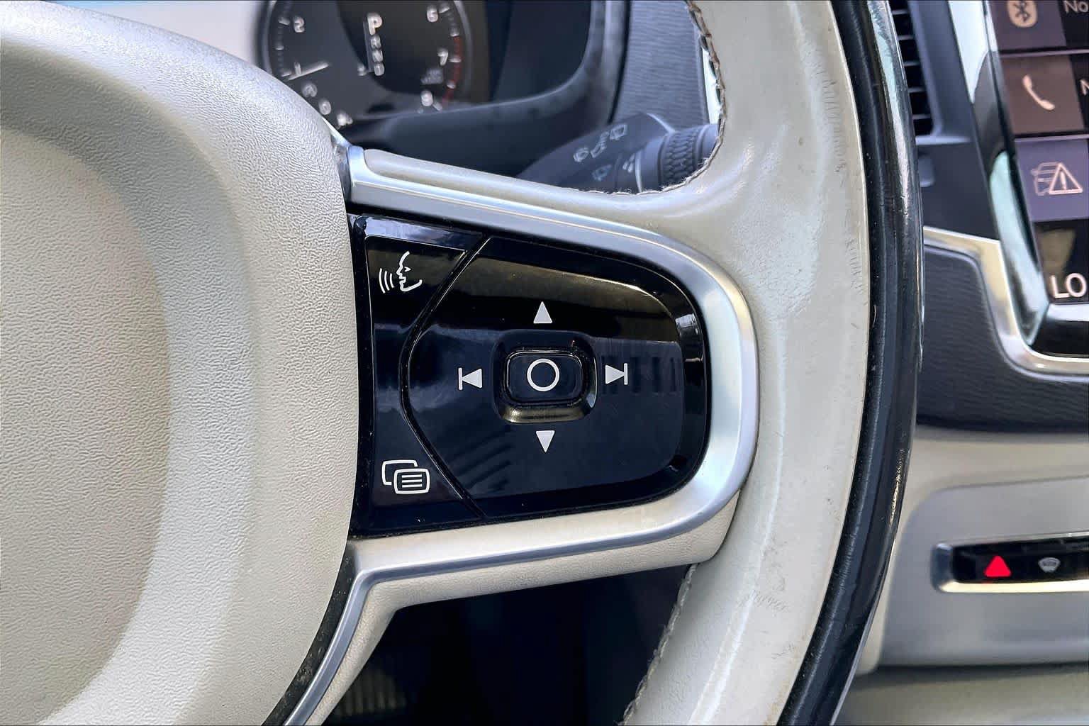 Used 2016 Volvo XC90 T6 Momentum w/ Convenience Package AWD/4WD image 25
