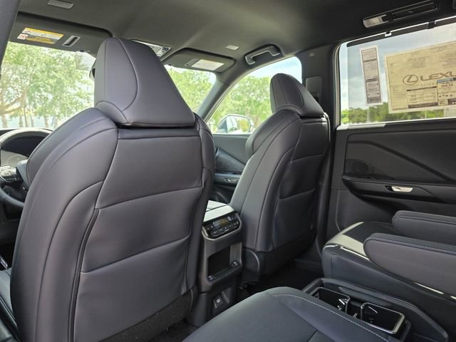 New 2026 Lexus TX 500h AWD image 20