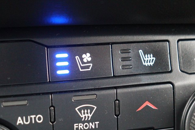 Used 2024 Dodge Durango GT image 16