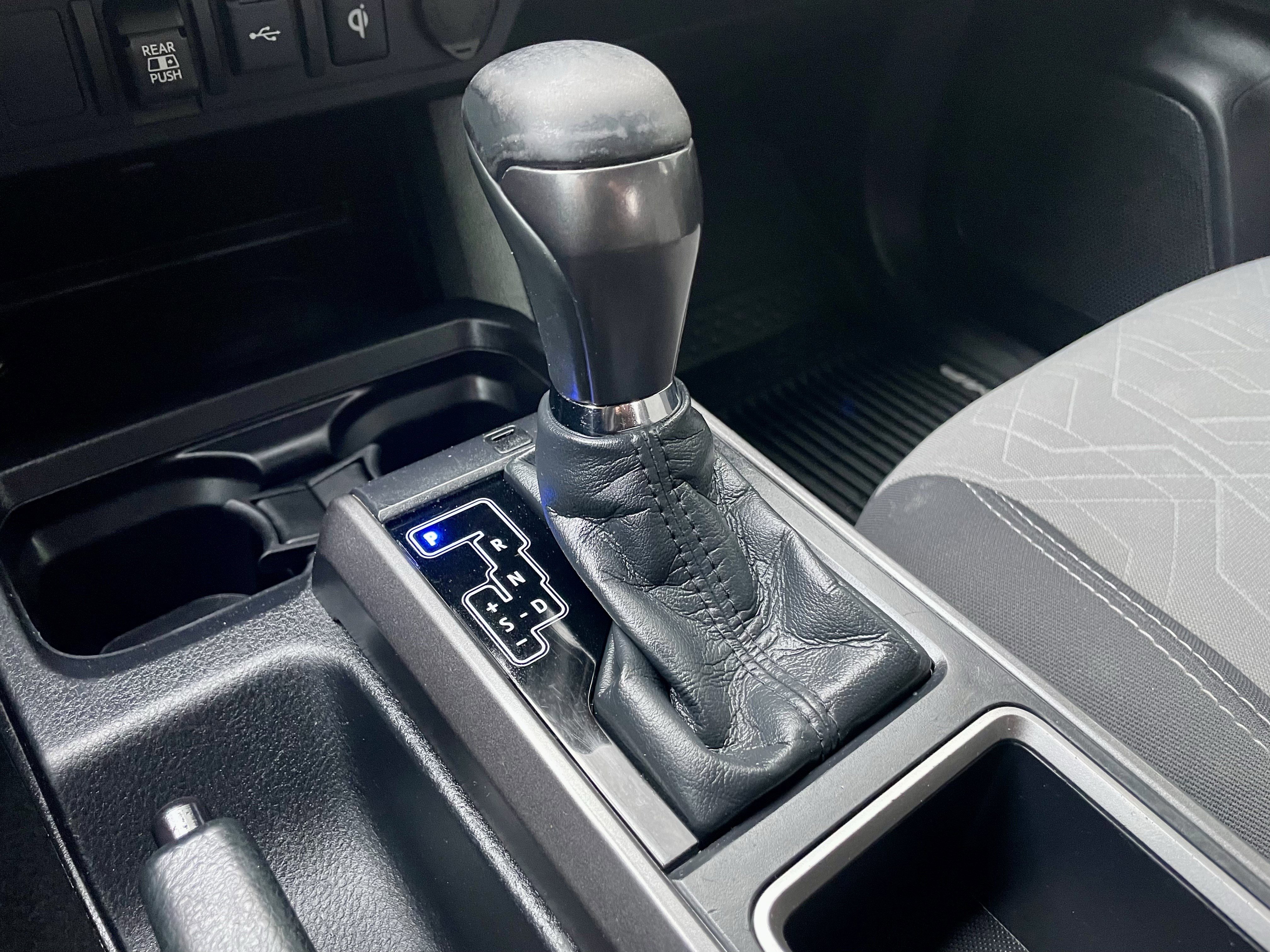 Used 2020 Toyota Tacoma TRD Off-Road image 19