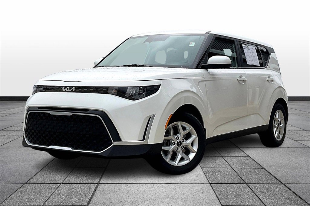 Certified 2023 Kia Soul LX w/ LX Technology Package