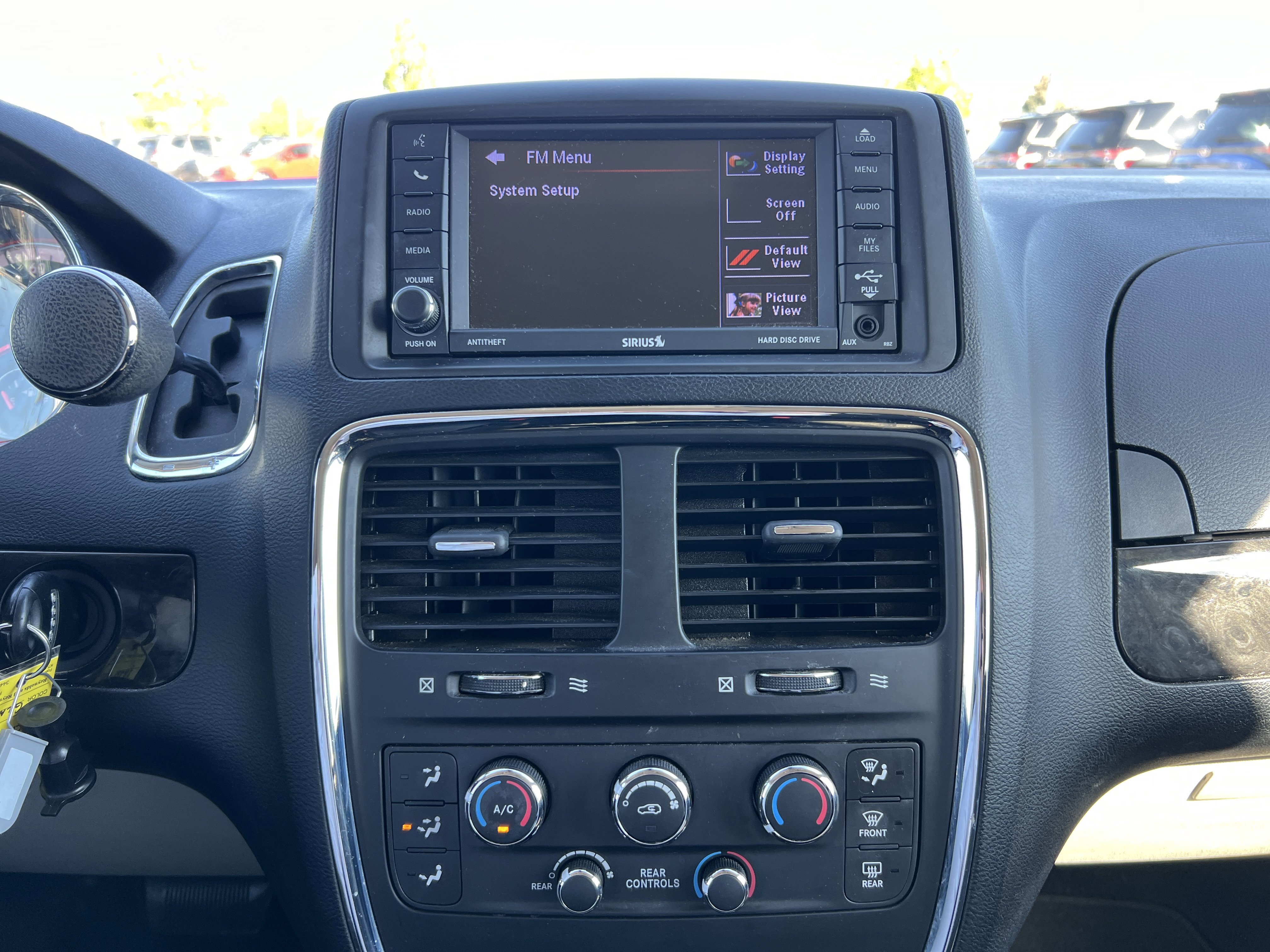 Used 2020 Dodge Grand Caravan SE w/ UConnect Hands-Free Group FWD image 26