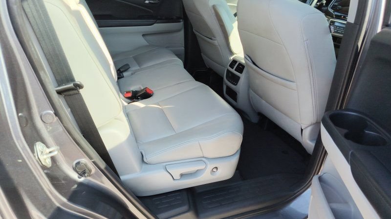 Used 2020 Honda Pilot EX-L image 12