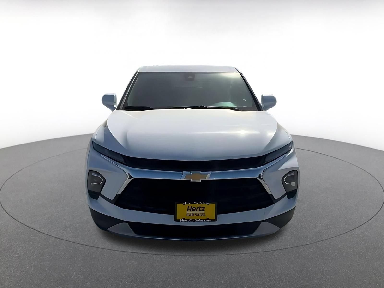 Used 2026 Chevrolet Blazer LT FWD image 3