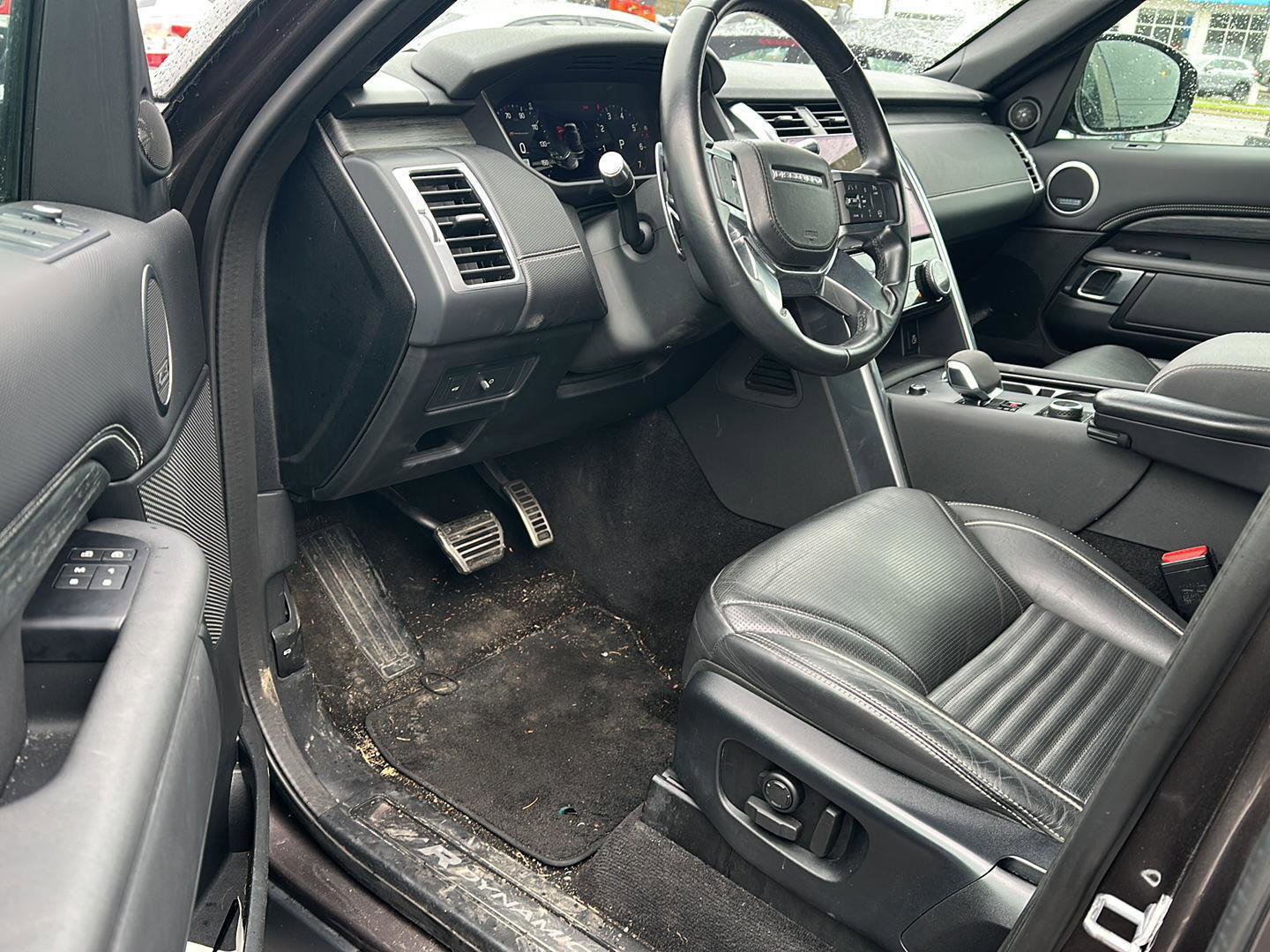 Used 2021 Land Rover Discovery HSE R-Dynamic image 7