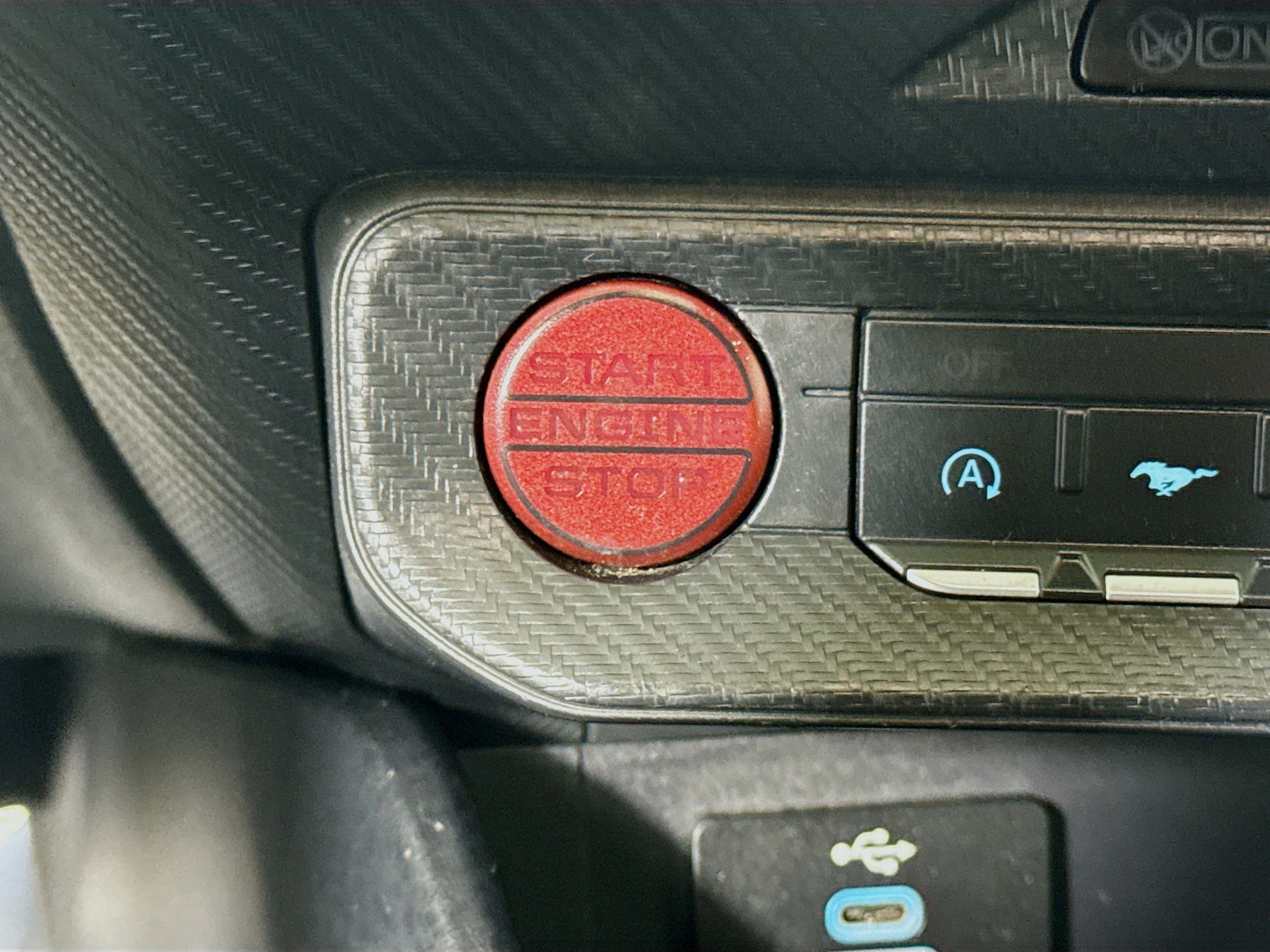 Used 2024 Ford Mustang Convertible image 21