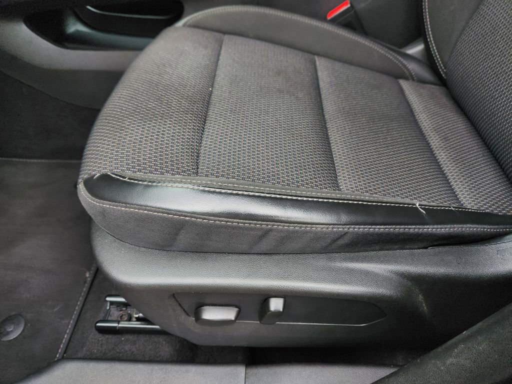 Used 2023 Buick Envision Preferred image 25