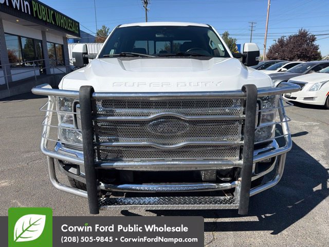 Used 2021 Ford F350 Lariat w/ Lariat Value Package AWD/4WD image 2
