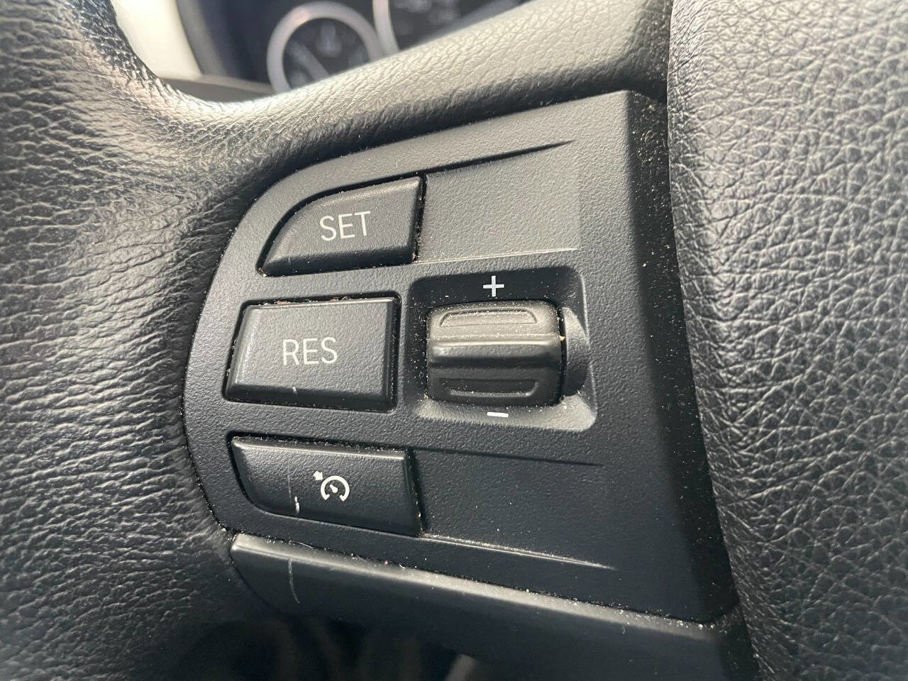 Used 2017 BMW 320i xDrive Sedan image 39