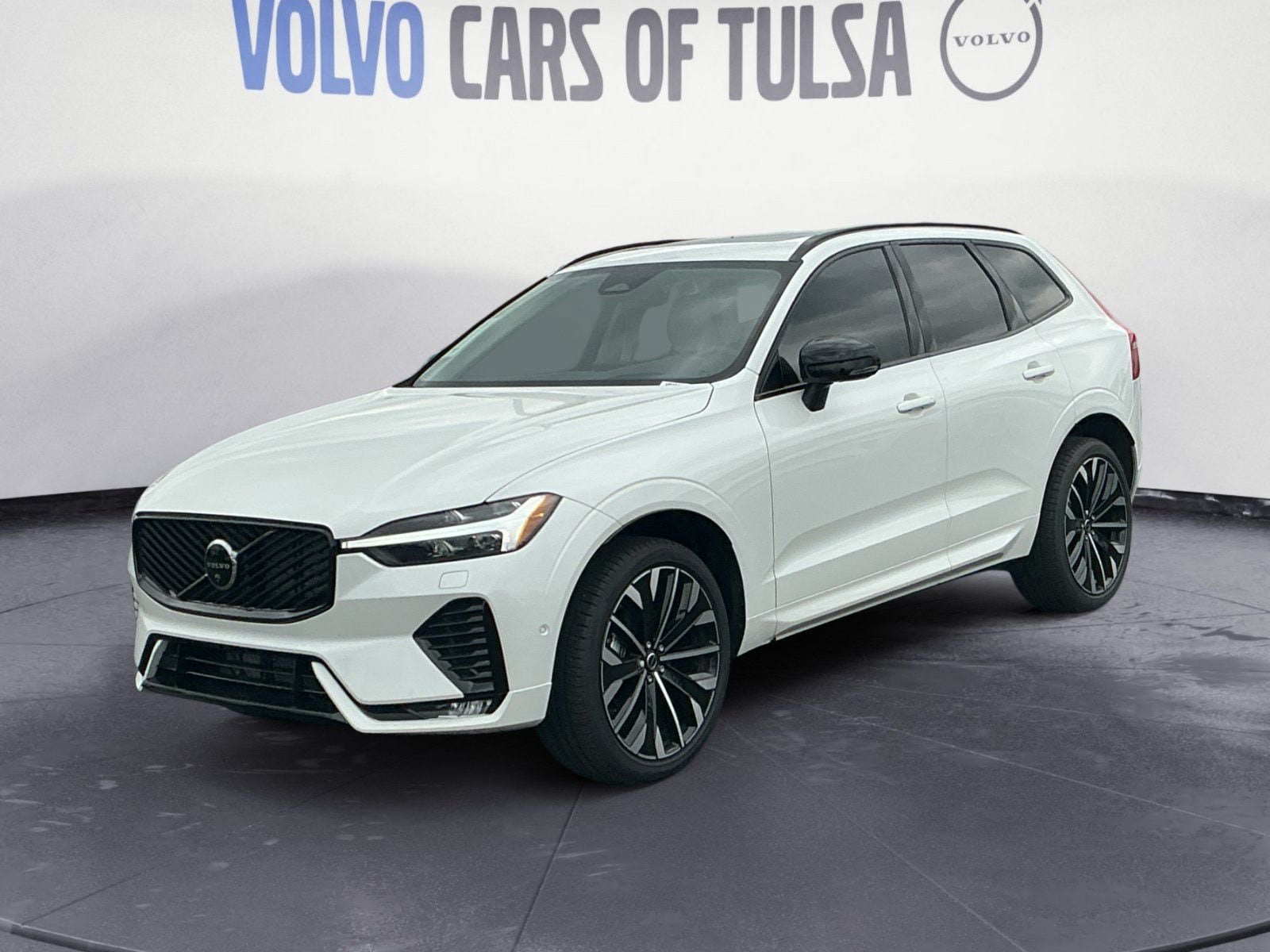 New 2026 Volvo XC60 B5 Ultra w/ Protection Package Premier