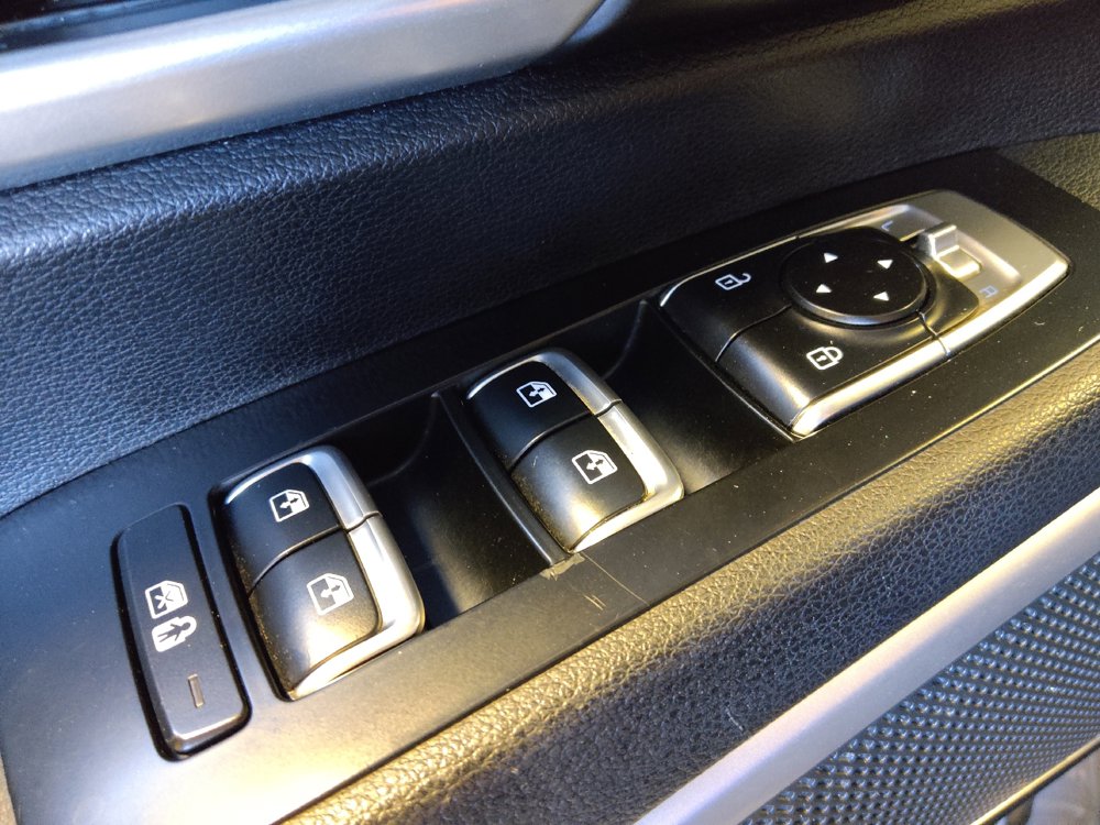 Used 2022 Kia Telluride LX AWD/4WD image 27