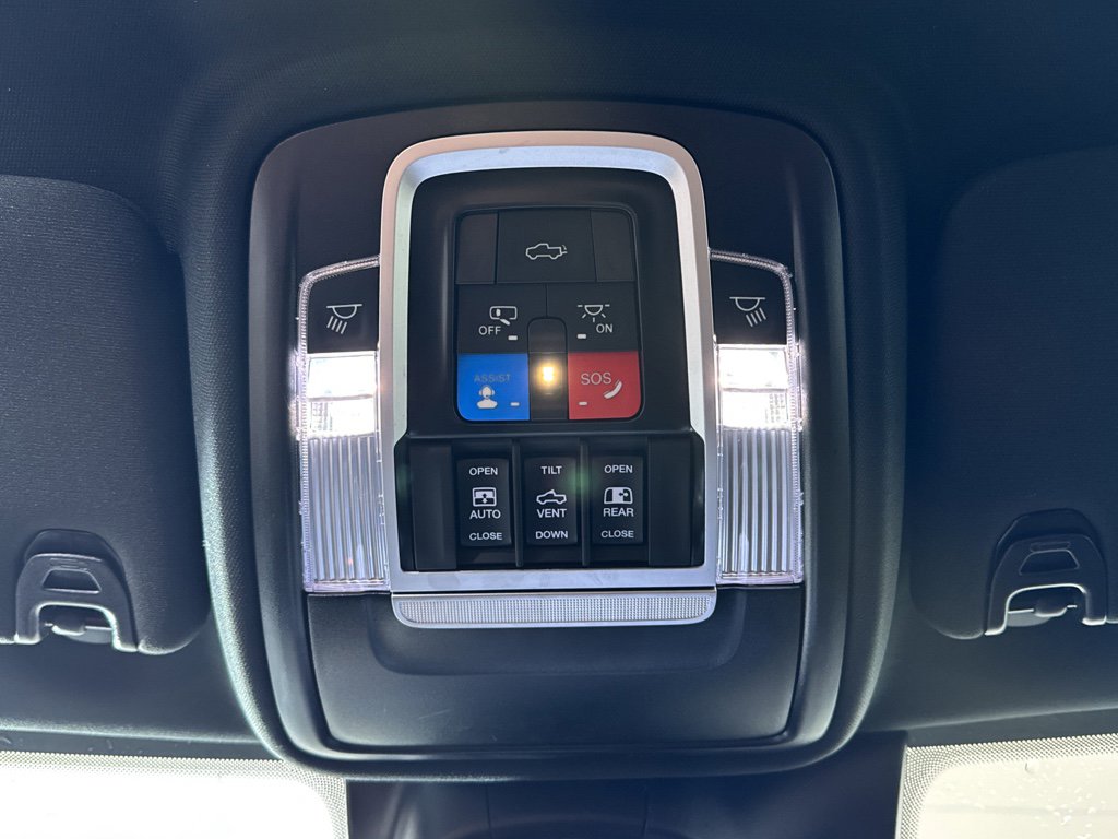 Used 2024 RAM 2500 Limited w/ Safety Group image 33