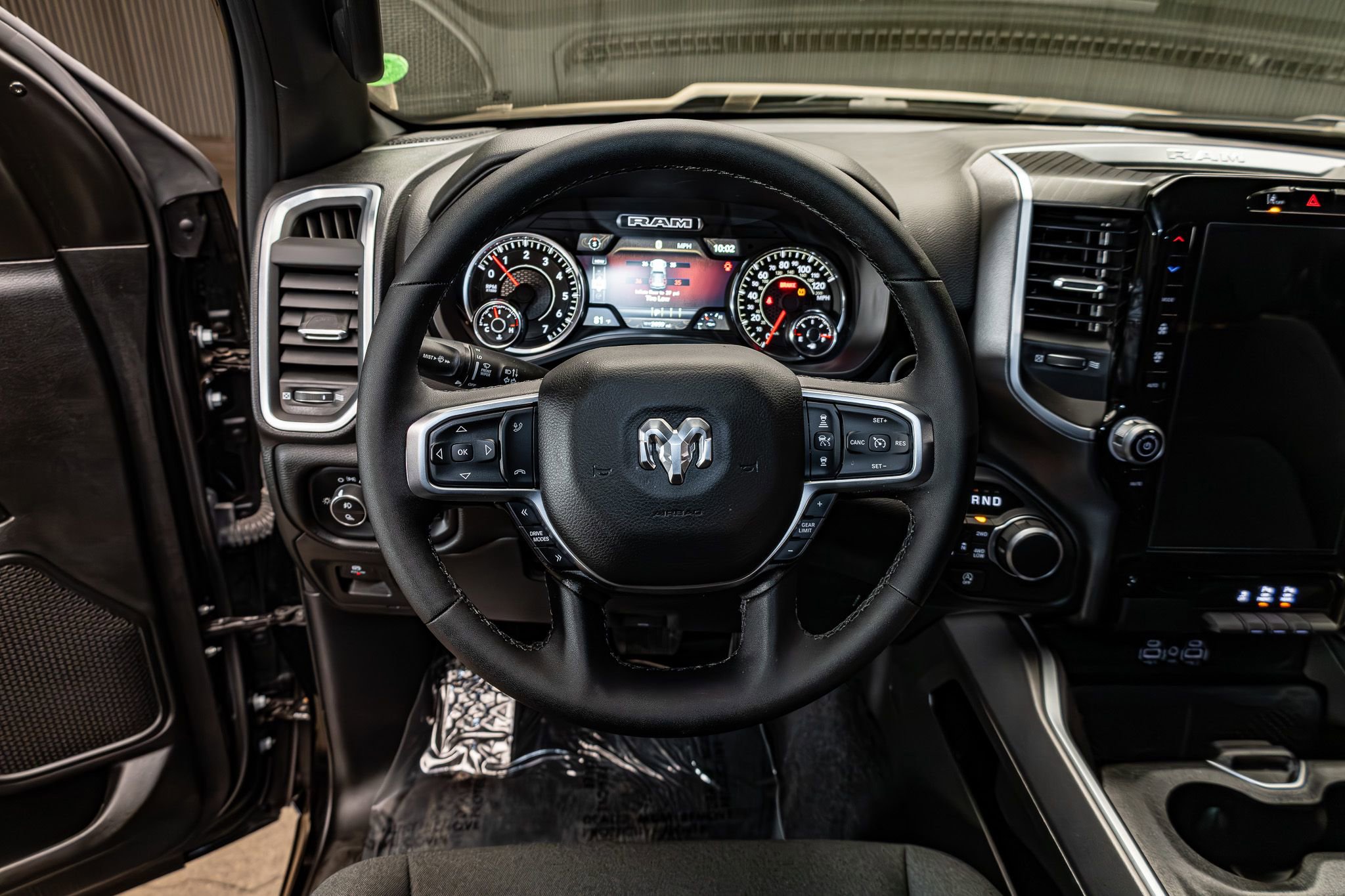 Used 2025 RAM 1500 Big Horn AWD/4WD image 19