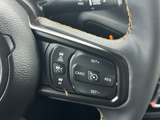 Used 2024 Jeep Gladiator Sport image 18