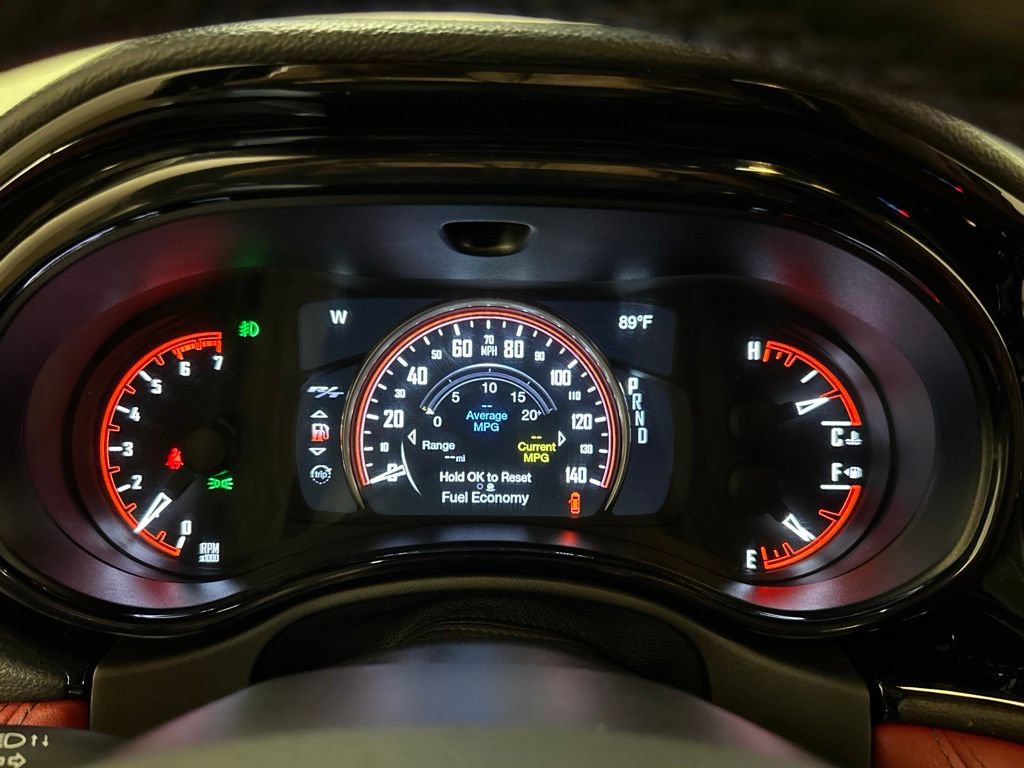 Used 2022 Dodge Durango R/T w/ Blacktop Package AWD/4WD image 21