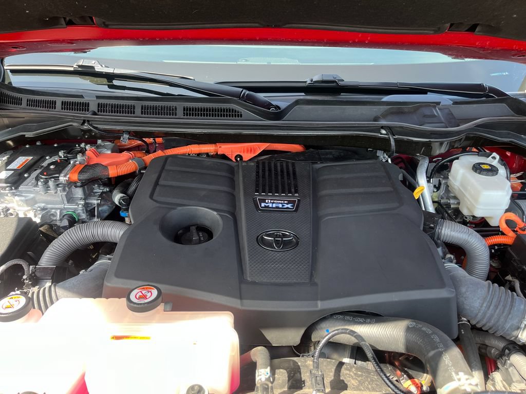 Used 2023 Toyota Sequoia SR5 w/ SR5 Premium Package AWD/4WD image 20
