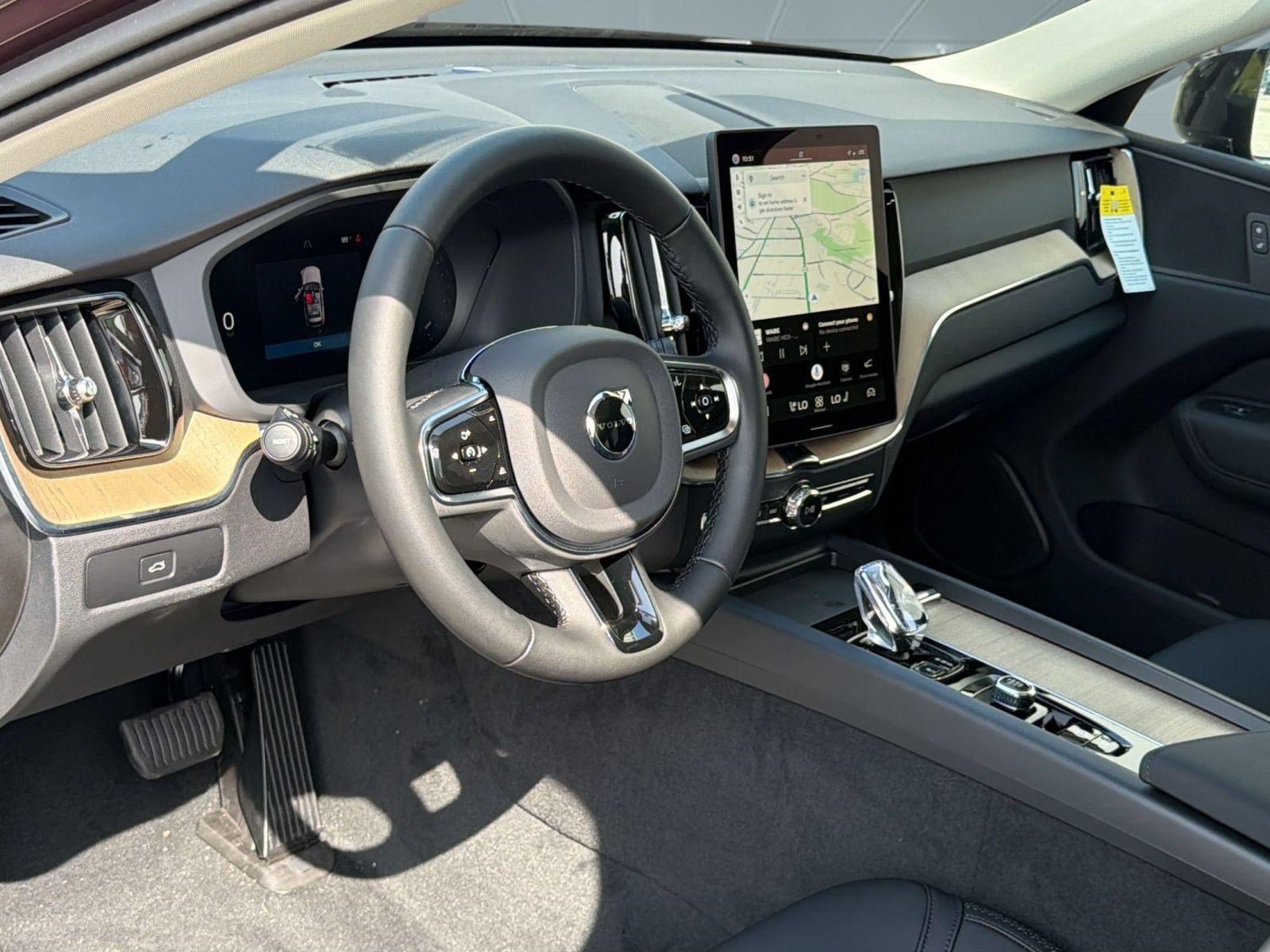 New 2026 Volvo XC60 B5 Plus w/ Protection Package Premier AWD/4WD image 4