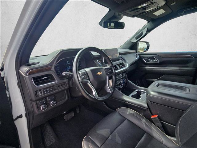 Used 2023 Chevrolet Suburban Premier image 10