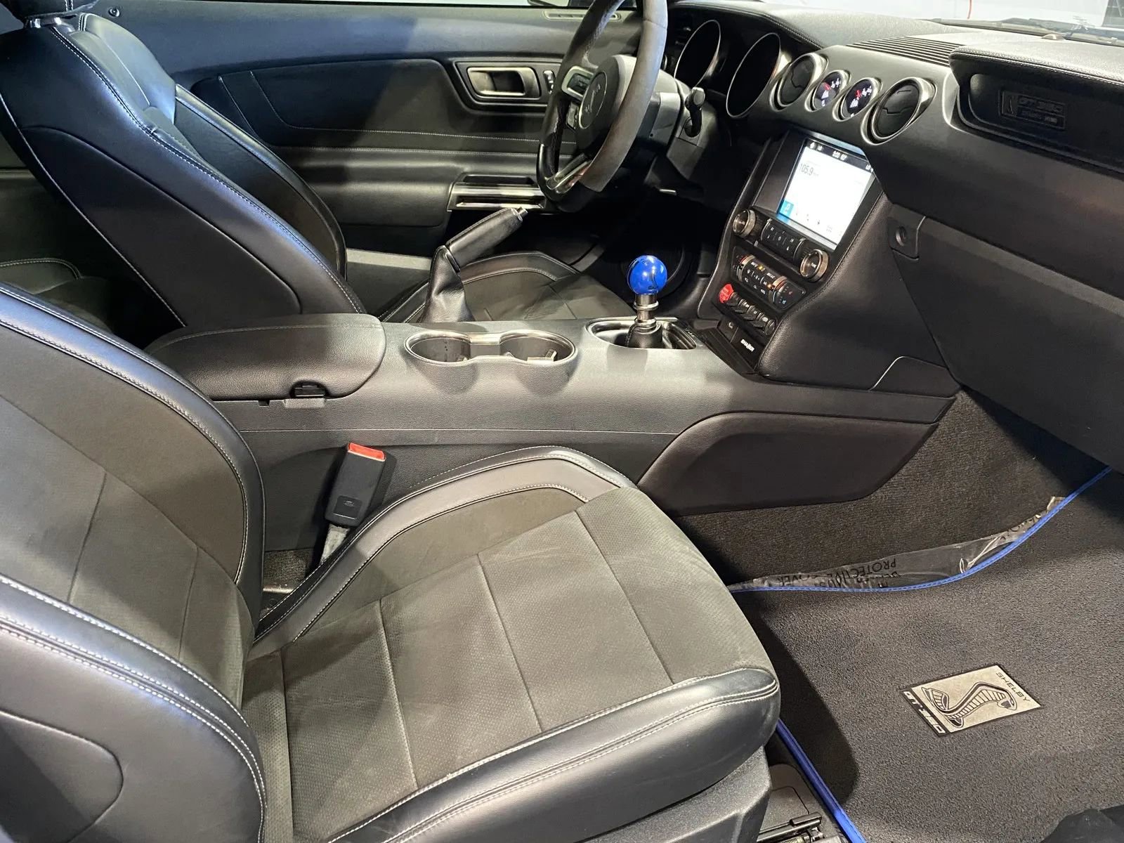 Used 2017 Ford Mustang Shelby GT350 image 6