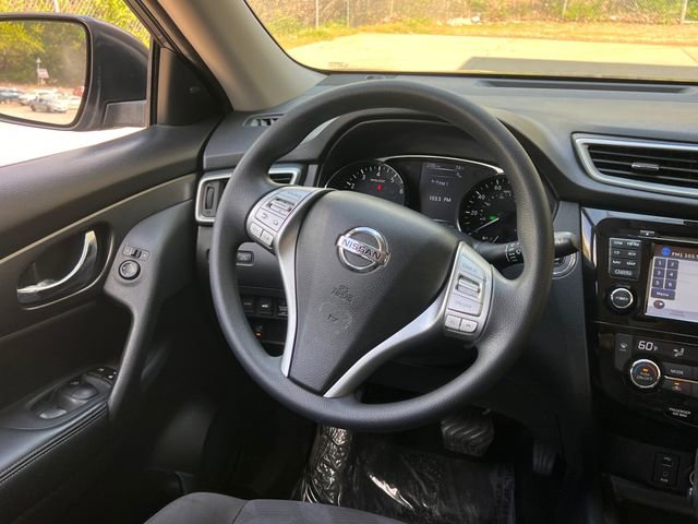 Used 2016 Nissan Rogue SV w/ SV Premium Package image 18