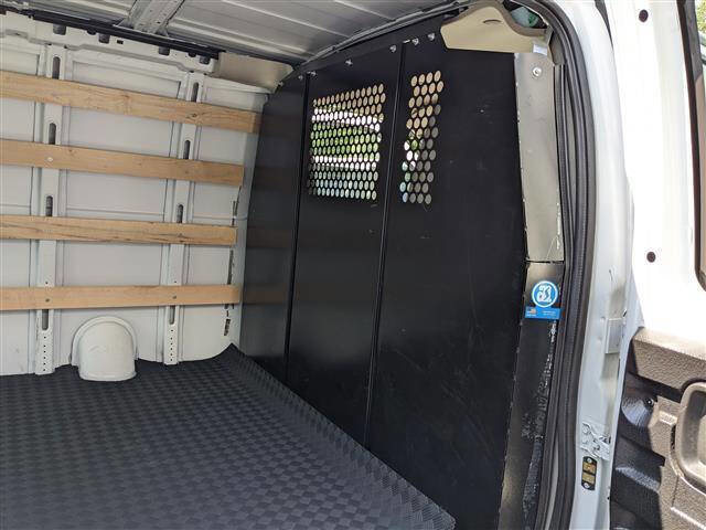 Used 2024 GMC Savana 2500 w/ Driver Convenience Package image 13