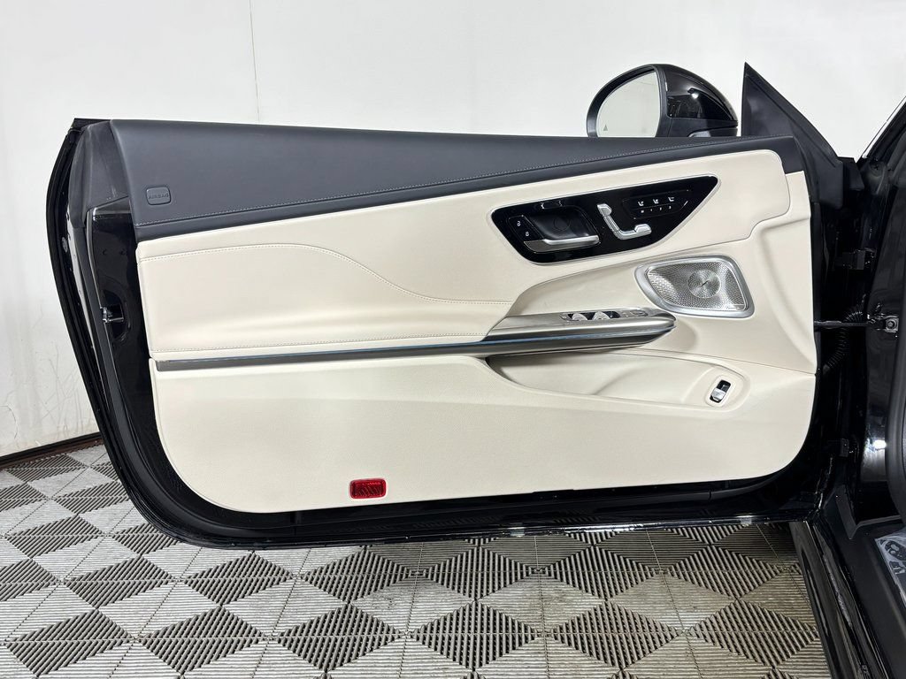 Certified 2026 Mercedes-Benz CLE 300 4MATIC Cabriolet image 16
