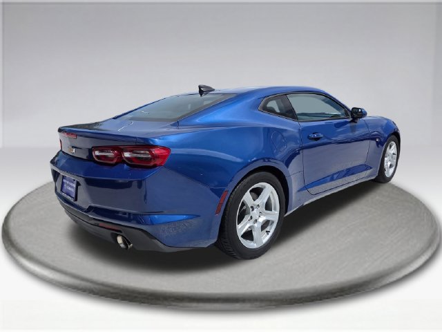 Used 2023 Chevrolet Camaro LT RWD image 44