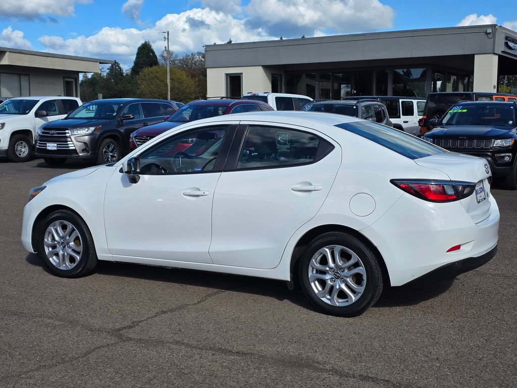 Used 2018 Toyota Yaris iA image 2
