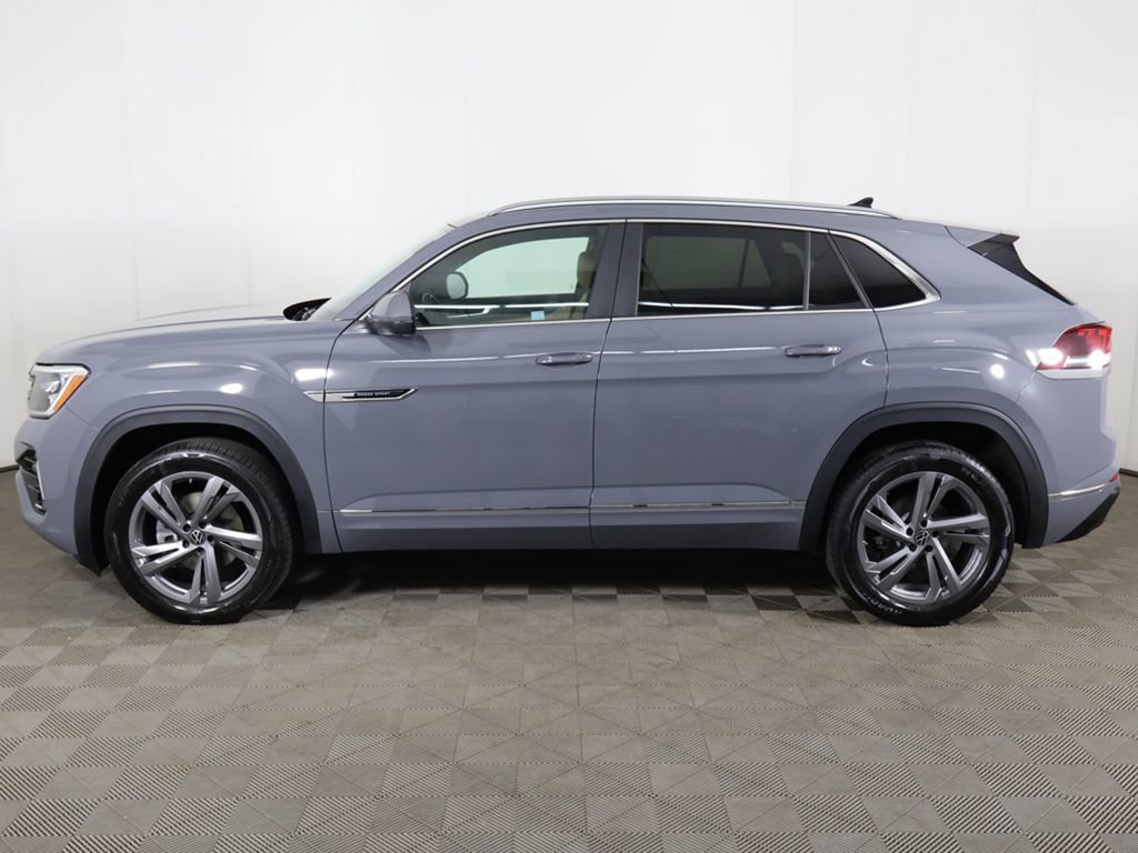 Used 2024 Volkswagen Atlas Cross Sport SEL R-Line AWD/4WD image 21