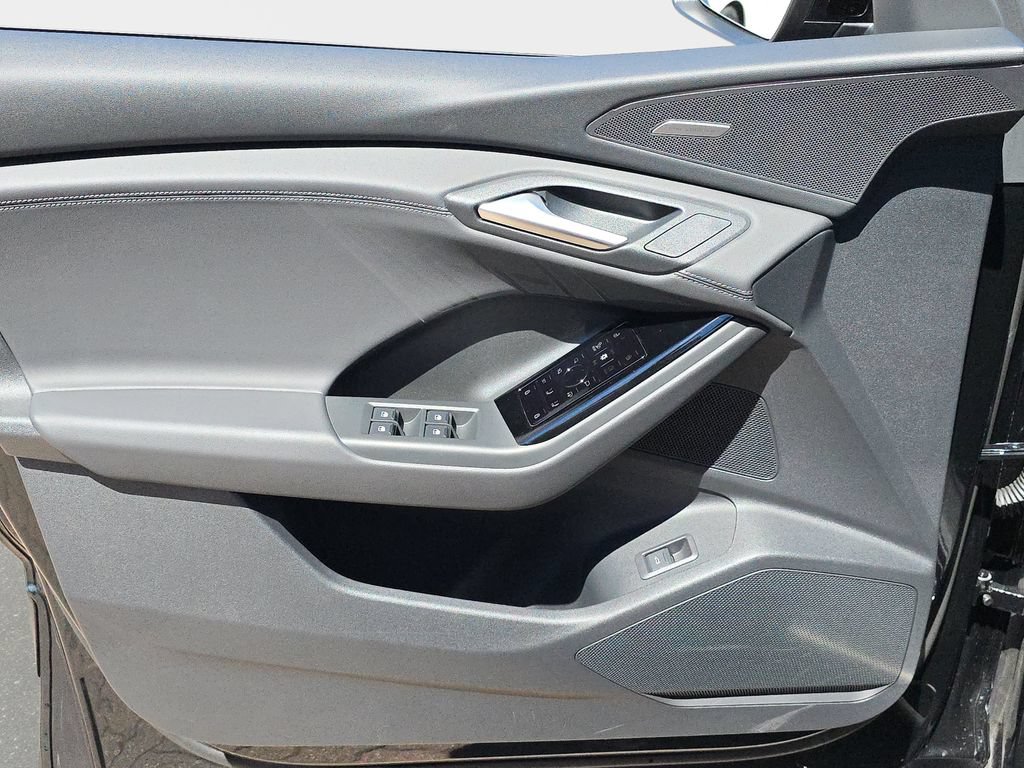 Certified 2025 Audi Q6 e-tron Premium Plus w/ Premium Plus RWD image 21