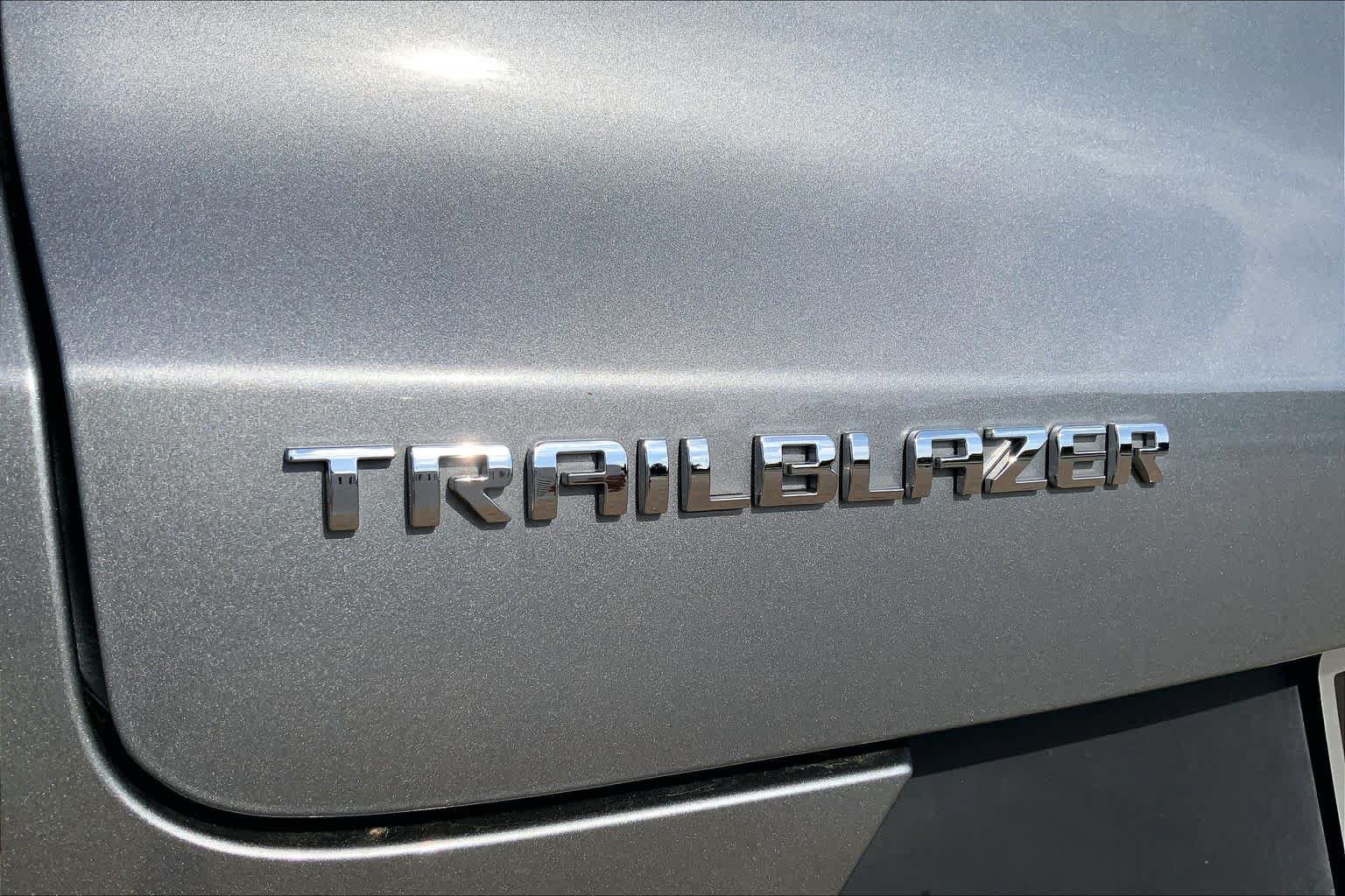 Used 2025 Chevrolet TrailBlazer ACTIV w/ Driver Confidence Package FWD image 31