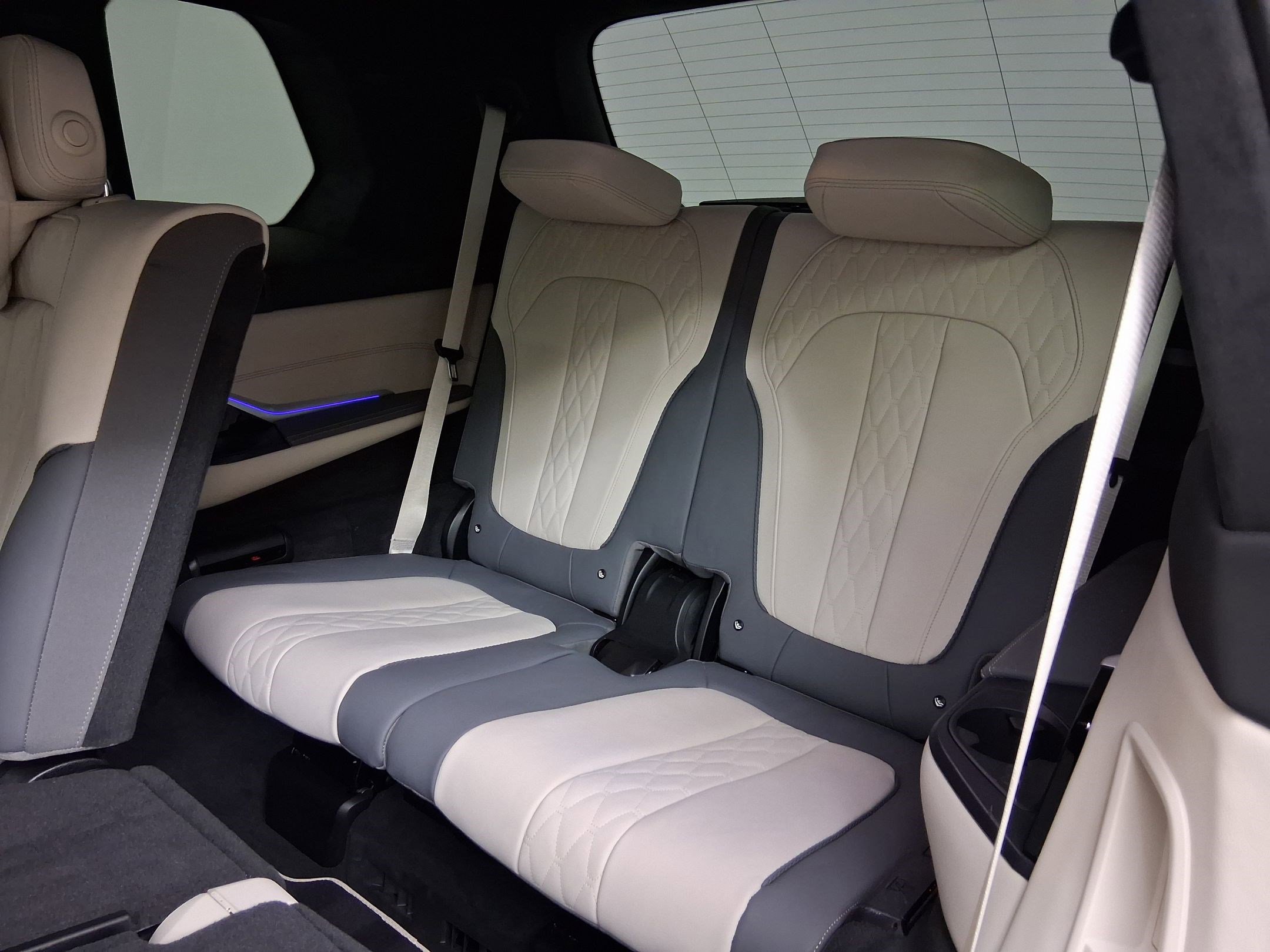 Certified 2024 BMW X7 M60i w/ Executive Package AWD/4WD image 32