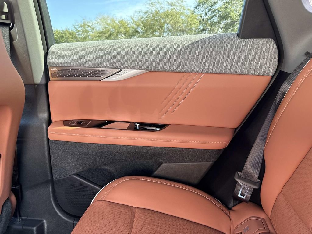 New 2026 Cadillac Optiq Luxury 2 image 15